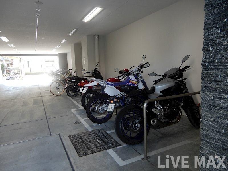 アドバンス西梅田ラシュレの物件内観写真