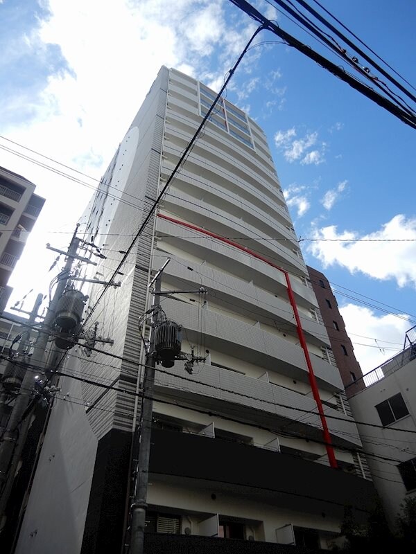 APRILE南森町の物件外観写真