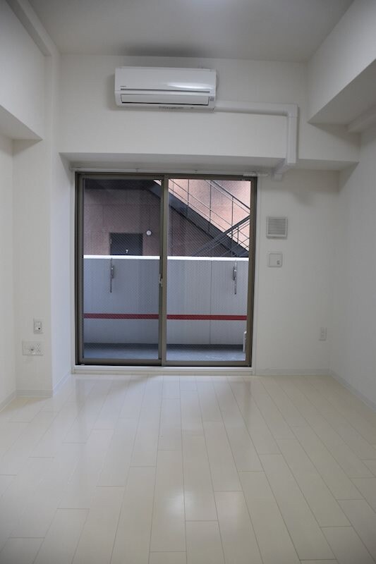 セレニテ本町グランデの物件内観写真