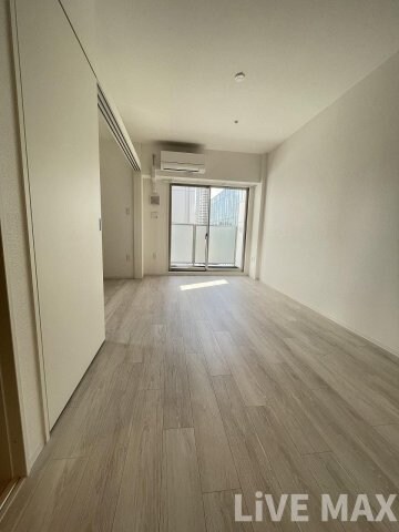 セレニテフラン本町の物件内観写真