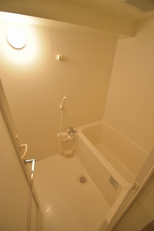 レフィーナカルム江坂の物件内観写真