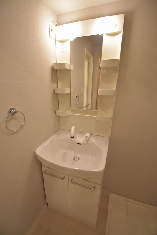 レフィーナカルム江坂の物件内観写真