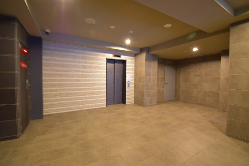 レジディア江坂の物件外観写真