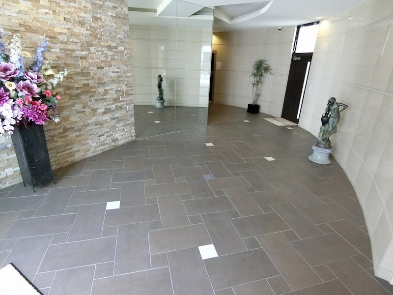 サンレムート江坂2ndの物件外観写真