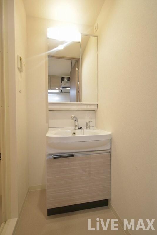 プレサンス堺筋本町センティスの物件内観写真