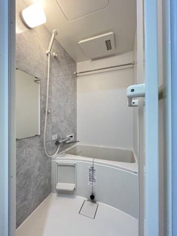 THE RESIDENCE Hの物件内観写真