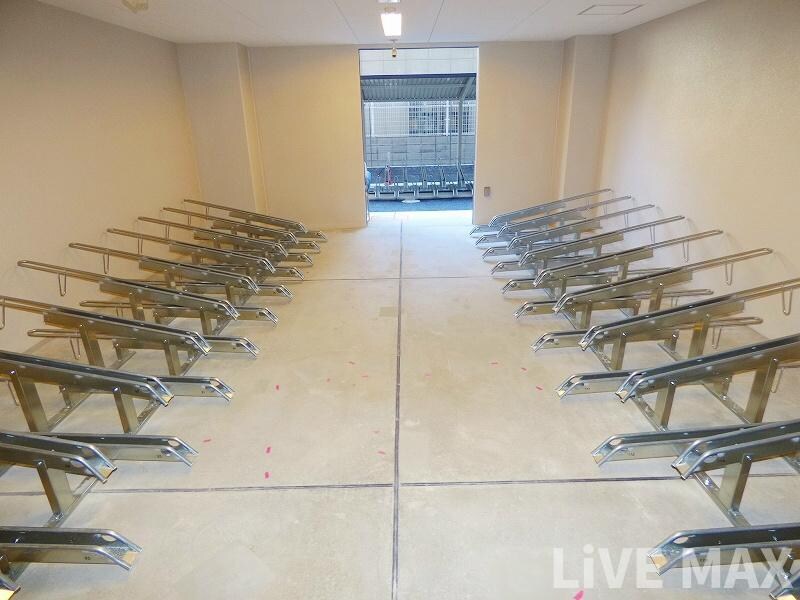 アーデンタワー本町イーストの物件外観写真