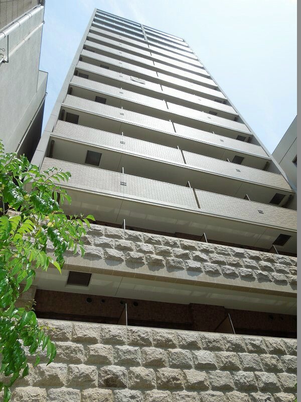 プレサンス本町ジョイスの物件外観写真