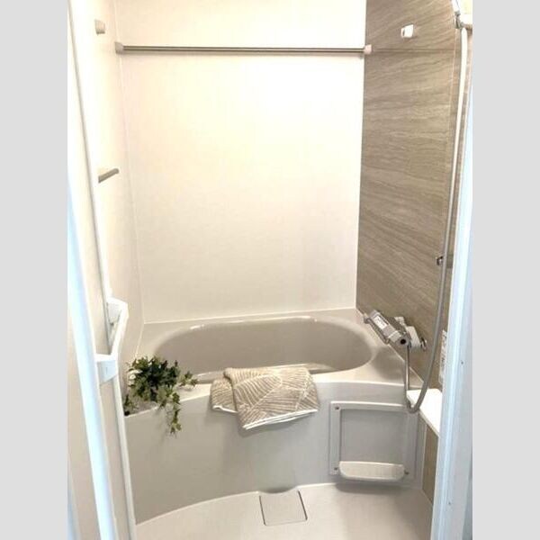 エメルミナ豊中岡町の物件内観写真