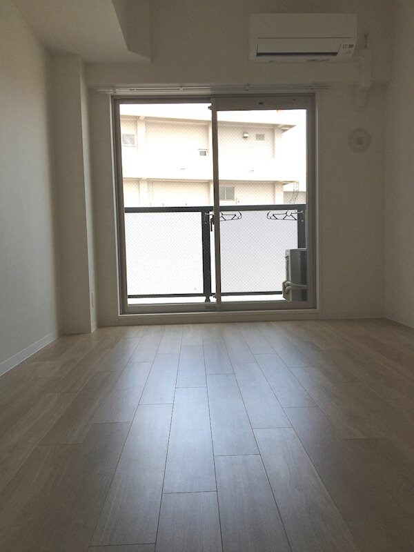 プレサンス難波ラフィーネの物件内観写真