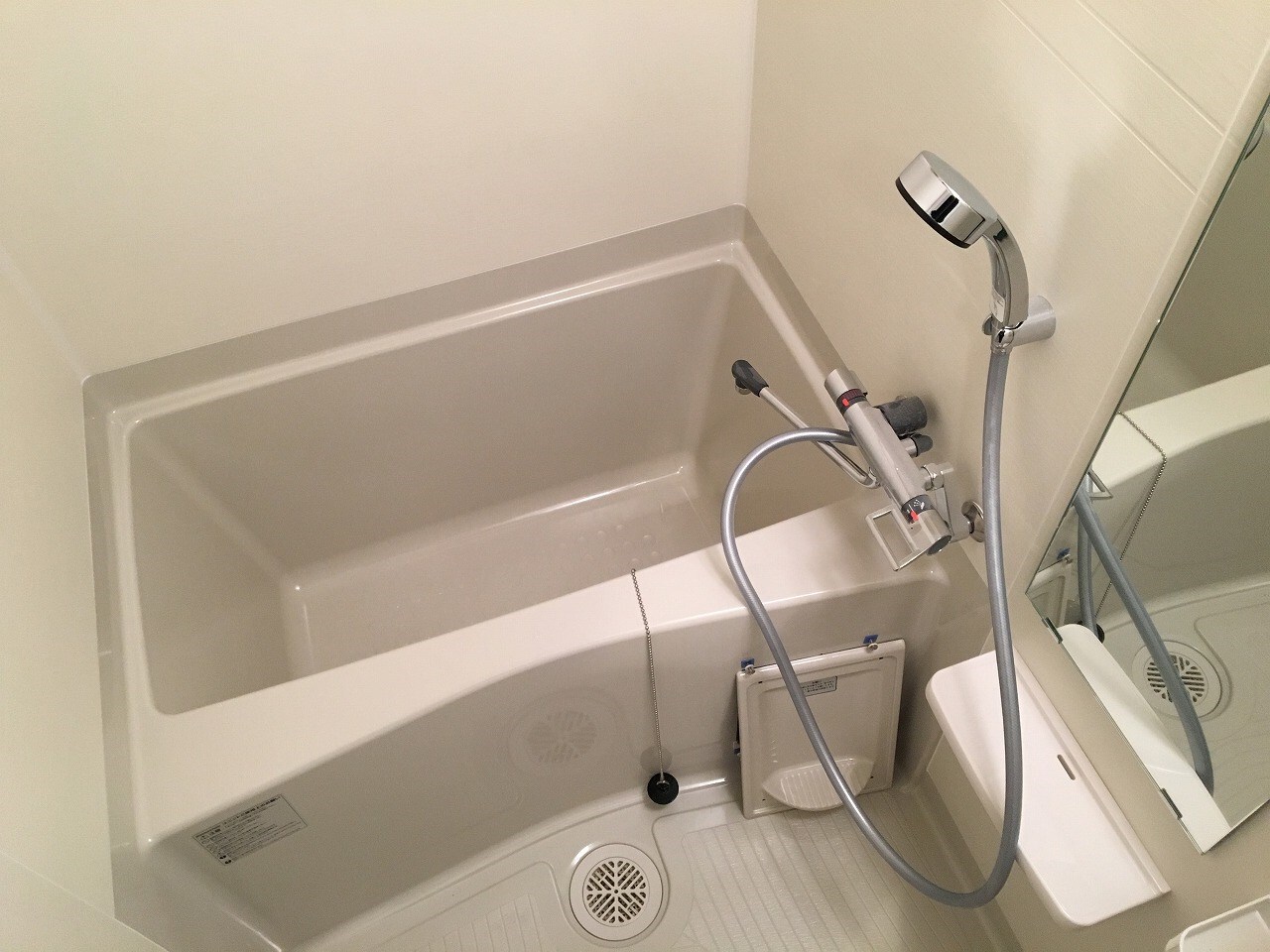 プレサンス難波ラフィーネの物件内観写真