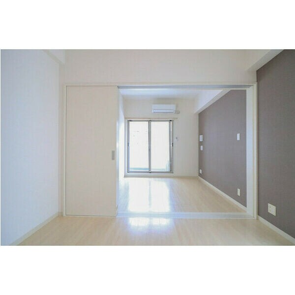 ルクレ新大阪レジデンスの物件内観写真