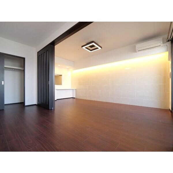 プレジオ三国ASIANの物件内観写真