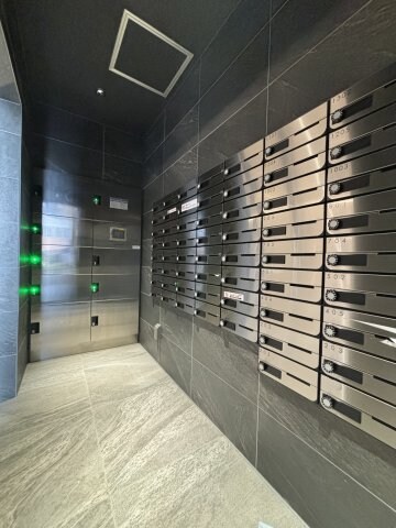 コンフォリア・リヴ新大阪WESTの物件内観写真