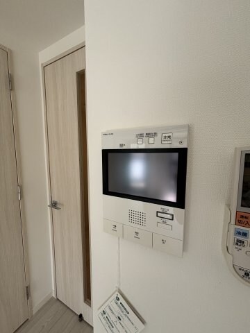 コンフォリア・リヴ新大阪WESTの物件内観写真