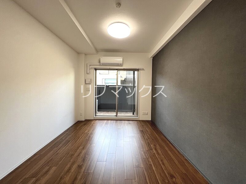 プレサンス江坂クォーレの物件内観写真