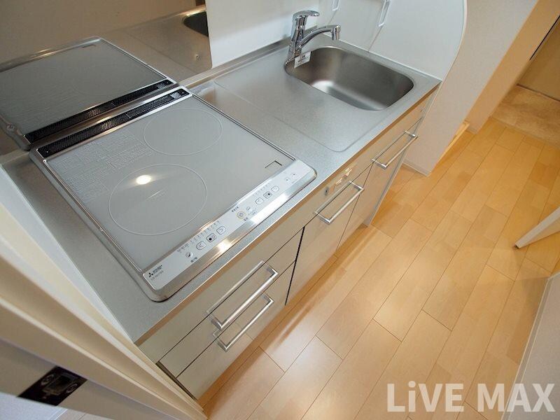 SERENiTE本町refletの物件内観写真