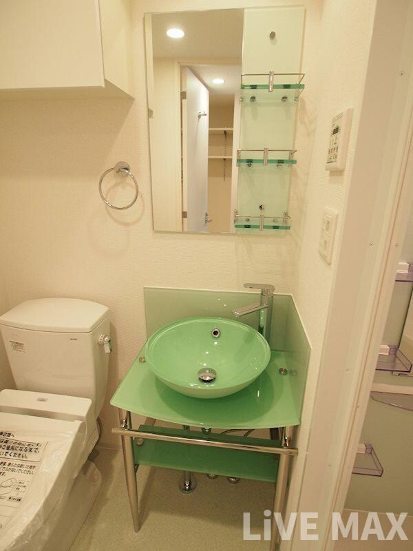 SERENiTE本町refletの物件内観写真