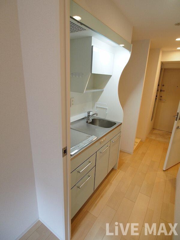 SERENiTE本町refletの物件内観写真