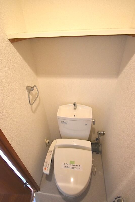 ノルデンハイム江坂の物件内観写真