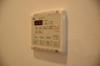 レジュールアッシュウエストレジスの物件外観写真