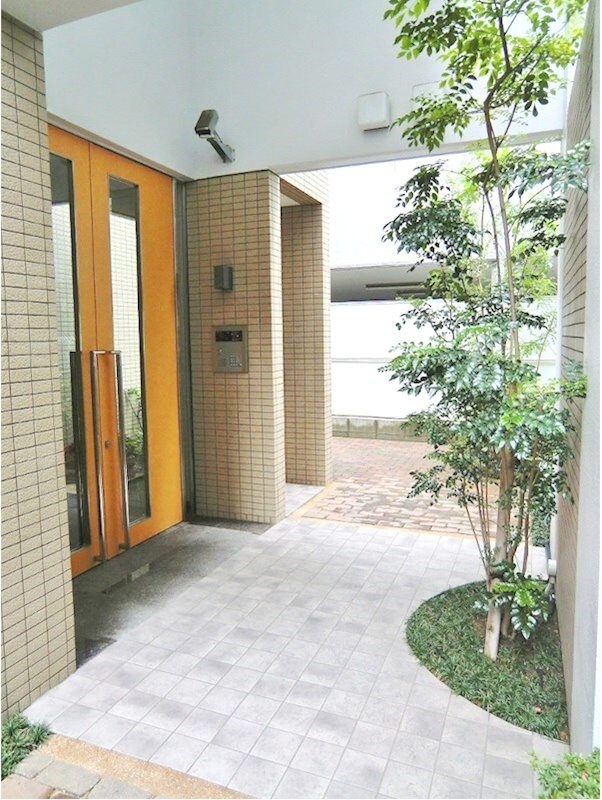 江坂駅 徒歩5分 5階の物件外観写真