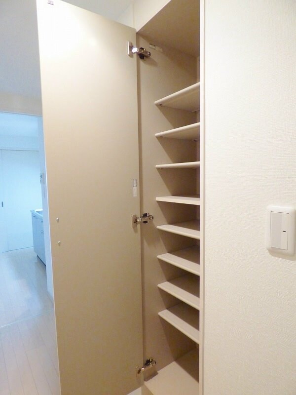 江坂駅 徒歩5分 5階の物件内観写真