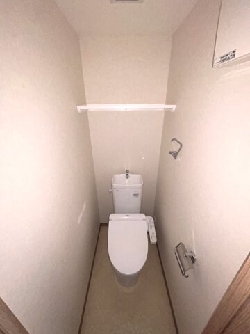 三ノ宮駅 徒歩7分 4階の物件内観写真