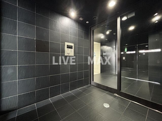 元町駅 徒歩1分 13階の物件外観写真