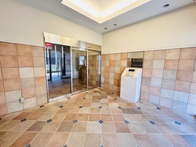 ダイドーメゾン阪神西宮駅前の物件外観写真