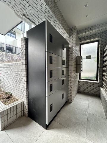 県庁前駅 徒歩4分 2階の物件内観写真