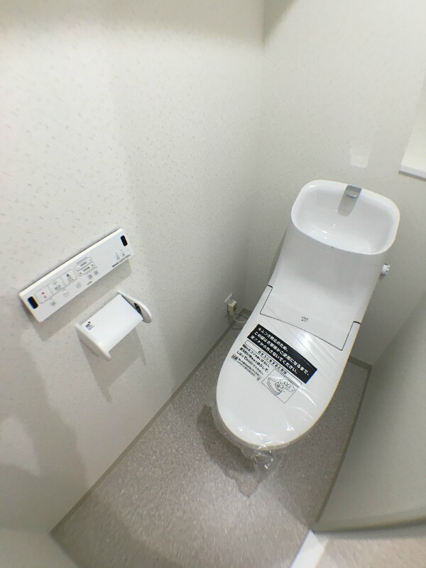 県庁前駅 徒歩10分 2階の物件内観写真