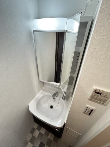 湊川公園駅 徒歩2分 3階の物件内観写真