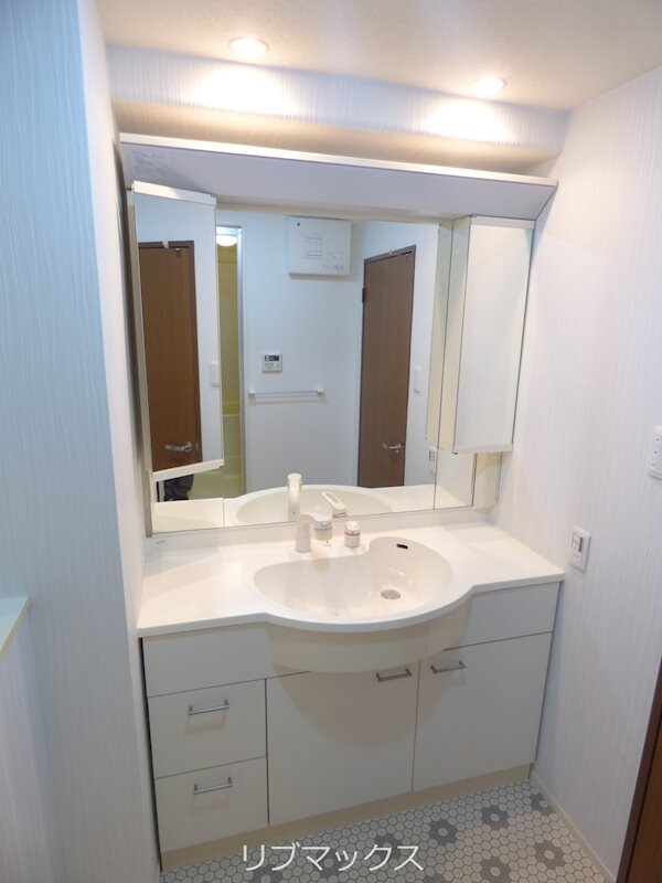 ヒルサイドテラス甲陽園の物件内観写真