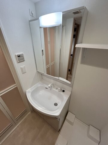 神戸駅 徒歩8分 2階の物件内観写真