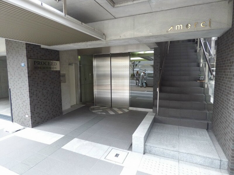 元町駅 徒歩3分 10階の物件外観写真