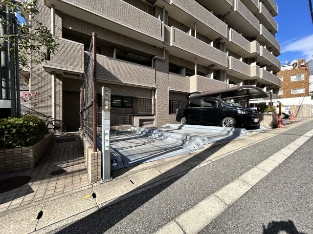 元町駅 徒歩3分 1階の物件外観写真