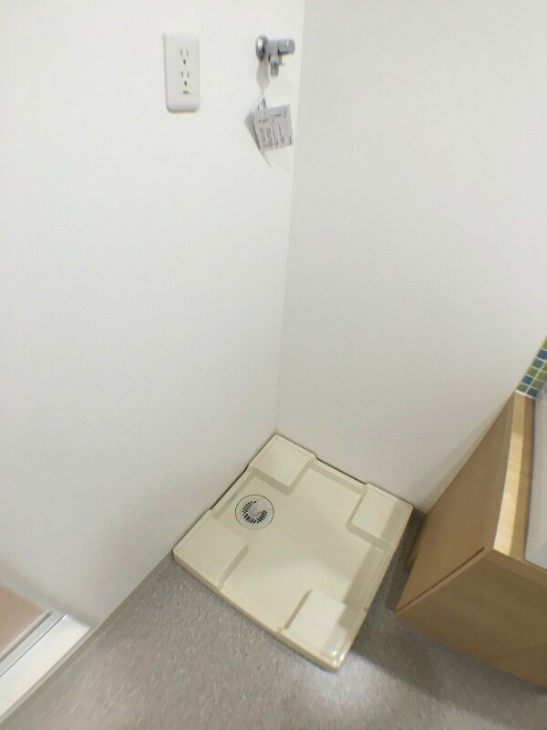 県庁前駅 徒歩10分 4階の物件内観写真