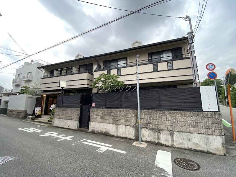 芦屋川駅 徒歩3分 2階の物件外観写真