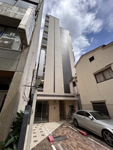 元町駅 徒歩3分 2階の物件外観写真