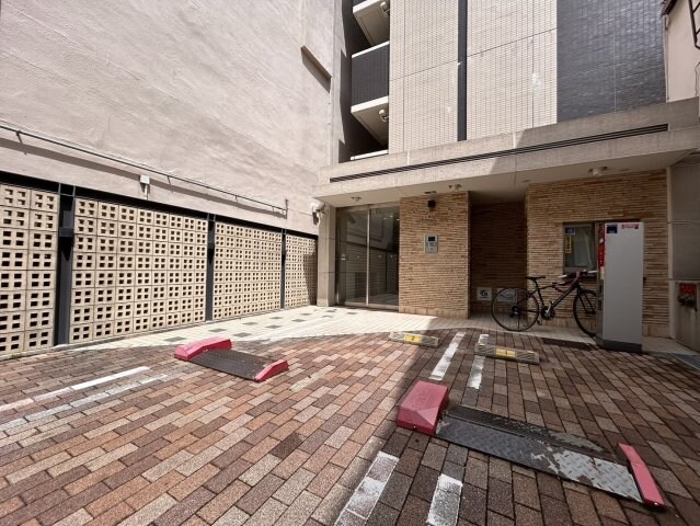 元町駅 徒歩3分 2階の物件外観写真