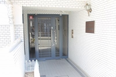 元町駅 徒歩9分 2階の物件外観写真