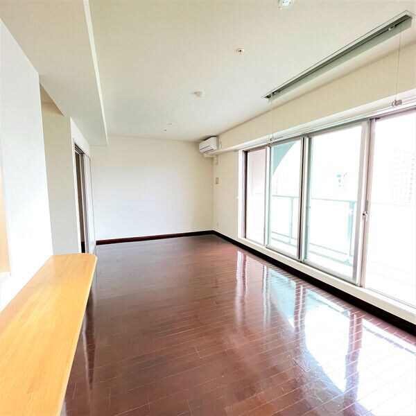 ヴィアーレ勾当台Ⅰの物件内観写真