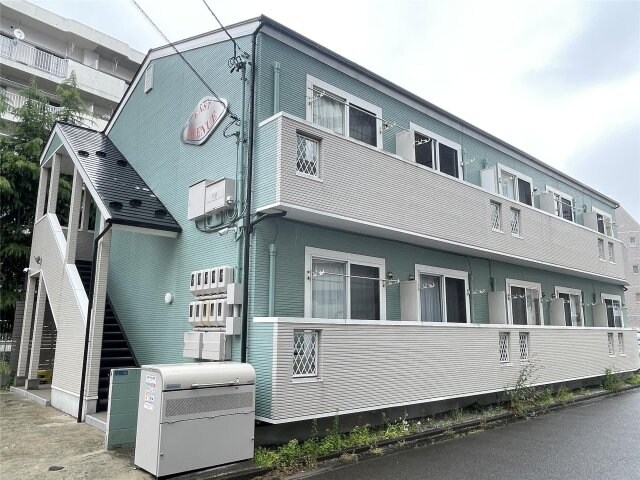 イーストアベニューの物件外観写真