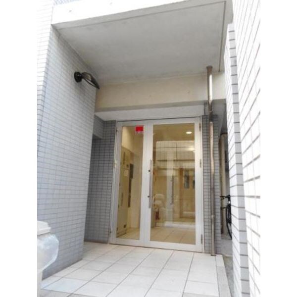 ドルフ・TSの物件外観写真