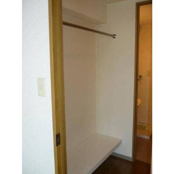 ドルフ・TSの物件内観写真