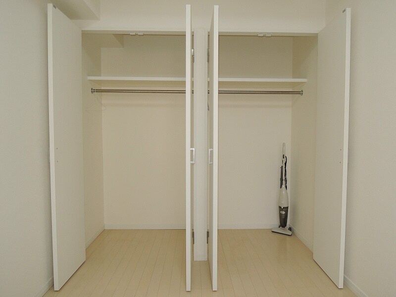 アルティザ仙台花京院の物件内観写真