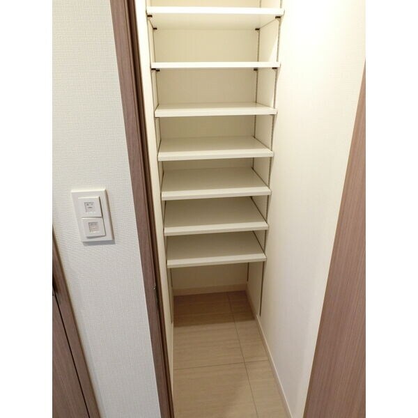 リージア上杉一丁目の物件内観写真