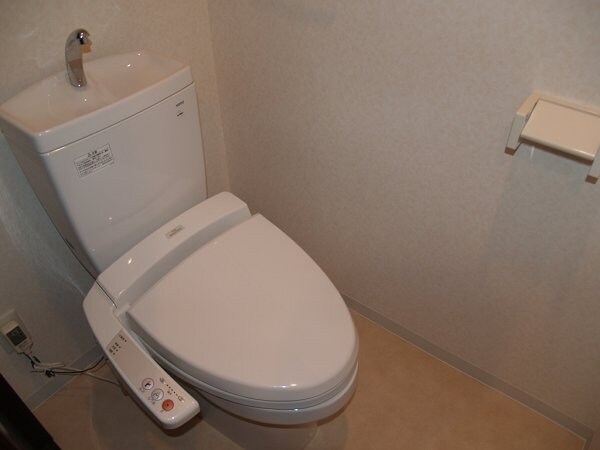 ヴィアーレ勾当台Ⅱの物件内観写真