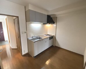 トロワフレールの物件内観写真